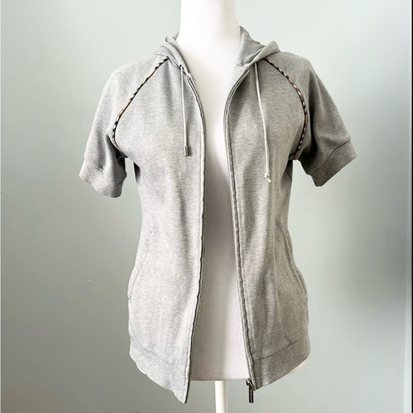 BURBERRY Golf Nova Check Trim Short Sleeve Hoodie - Picture 4 of 17